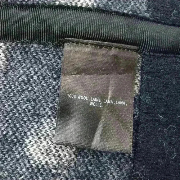 ANTHROPOLOGIE Field Flower 💯  Wool full zip long sweater. Ladies size xs - Picture 7 of 10